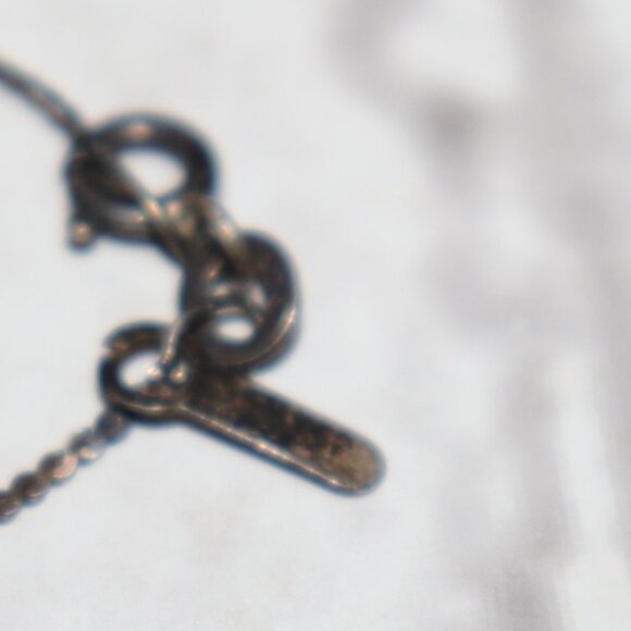 💚 Sterling Silver Chain Necklace with Green Heart Pendant  ✨ - Picture 2 of 6